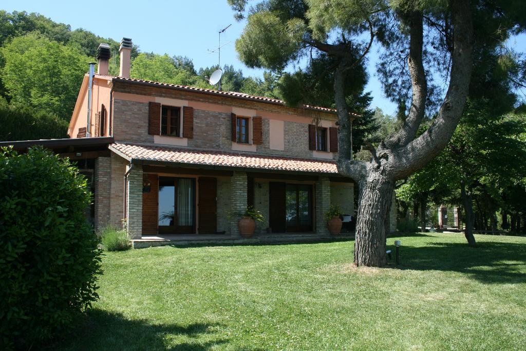 Cornio Delle Fronde Guest House Fontecorniale Exterior photo