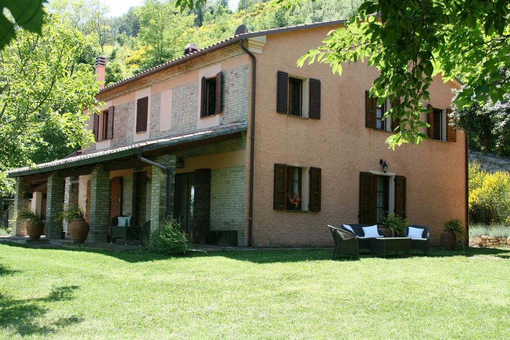 Cornio Delle Fronde Guest House Fontecorniale Exterior photo