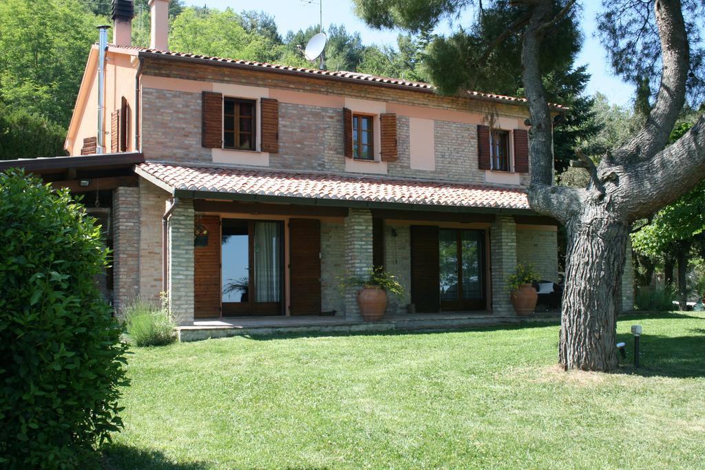 Cornio Delle Fronde Guest House Fontecorniale Exterior photo