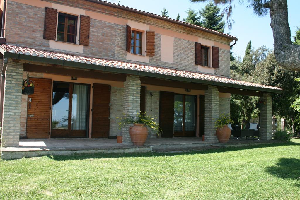 Cornio Delle Fronde Guest House Fontecorniale Exterior photo