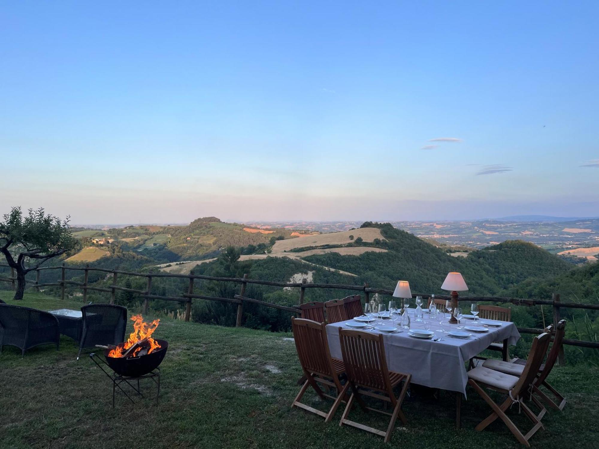 Cornio Delle Fronde Guest House Fontecorniale Exterior photo